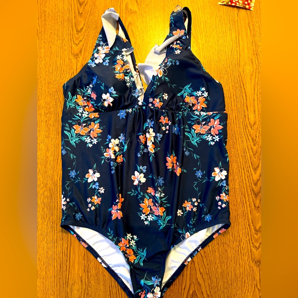 Beach Scene Navy & Pink Floral Maternity‎ Bathing Suit Size L NWOT